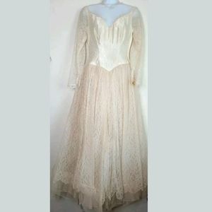 Vintage 50s Wedding Dress Veil Ivory Lace Satin